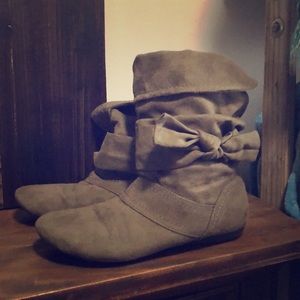 Aldo Gray ankle boot